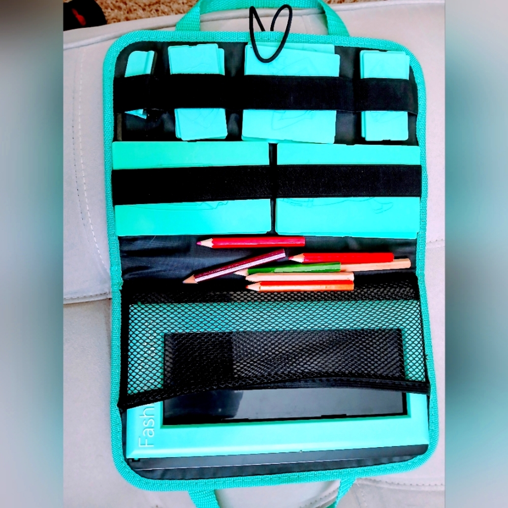 Fashion Plates with Carrying Case